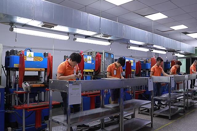 《海原縣人民政府》：家門口學(xué)技術(shù)，穩(wěn)就業(yè)促增收