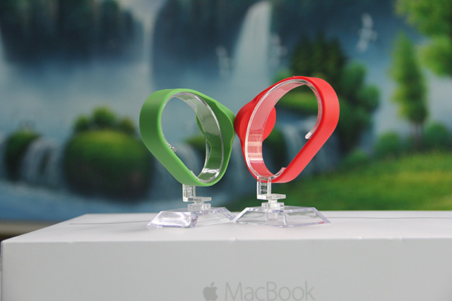 松緊腕帶硬錢包如何辦理？