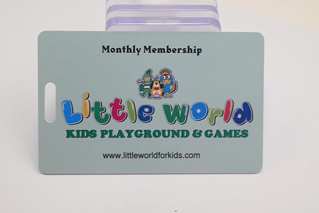 桂林新區(qū)國稅局實行“辦稅服務(wù)一卡通”，大大縮短了辦稅時間