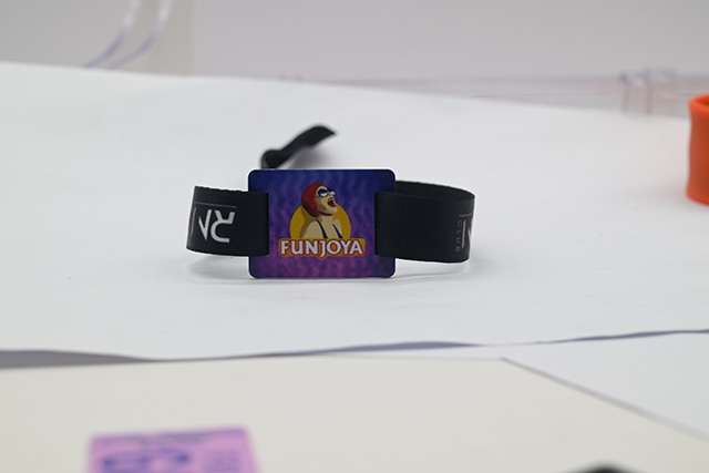 感應(yīng)式id卡 感應(yīng)式id卡