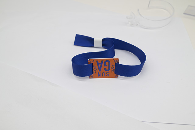 不干膠標(biāo)簽貼紙的分類描述！