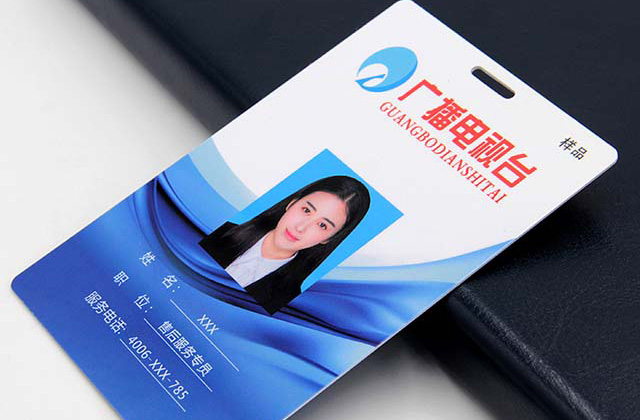 會(huì)員卡太多沒(méi)地方放？廢物利用做出實(shí)用卡包